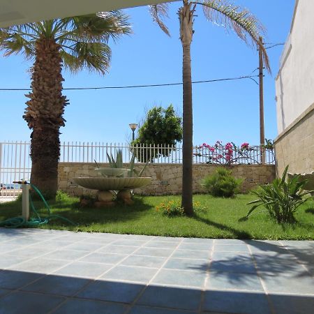 Salentoguests Villetta Sulla Spiaggia Porto Cesareo Eksteriør billede
